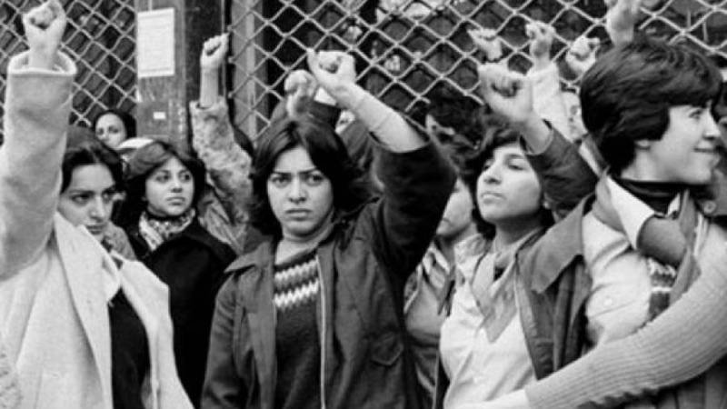 Between Revolutions (Intre Revolutii) -film review